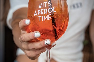 Areálový koktejl bar v novém stylu
