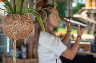Areálový koktejl bar v novém stylu