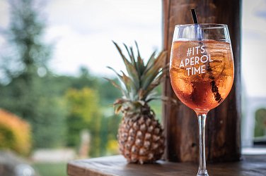 Areálový koktejl bar v novém stylu